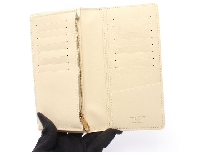 Cartera Louis Vuitton Brazza Monogram Long Blanco Multicolor Crudo - vista 3