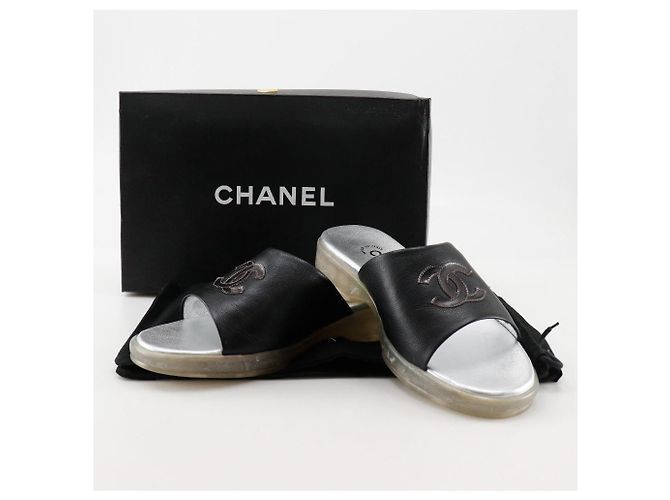 Timeless Sandali Chanel Coco Mark in pelle Nero - vista 18