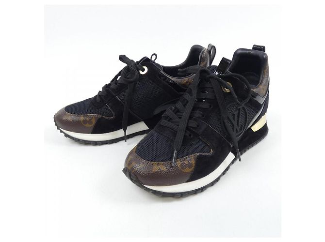Sneakers Louis Vuitton Runaway Line Nero - vista 3