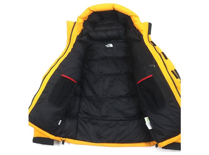 THE NORTH FACE Baltro Light Jacket Chaqueta de Plumas Negro Amarillo - vista 4