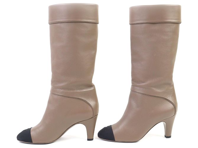 Timeless Botas de cuero Chanel COCO Mark G36438 Beige - vista 2