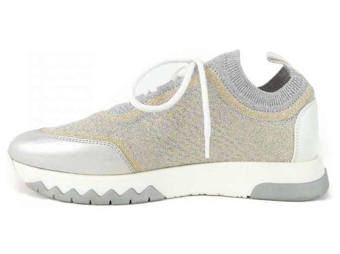 Hermès Sneakers Hermes 202159Z36.5 Argento D'oro - vista 2