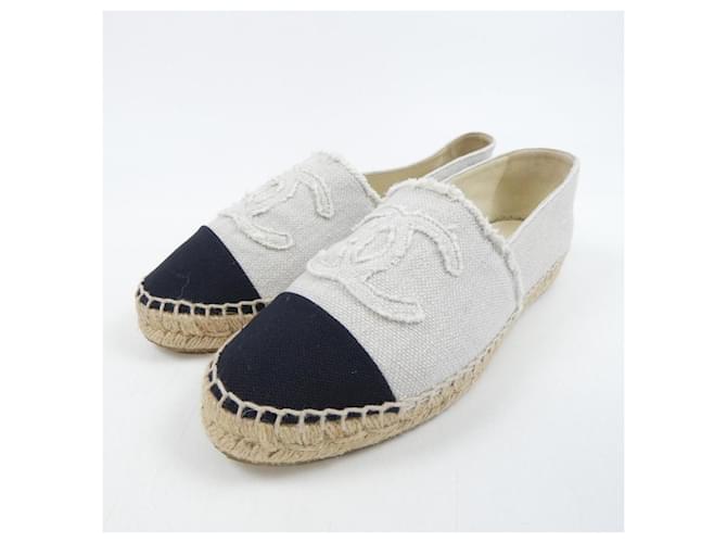 Timeless Chanel Leder-Pumps Blau Marineblau - Ansicht 3