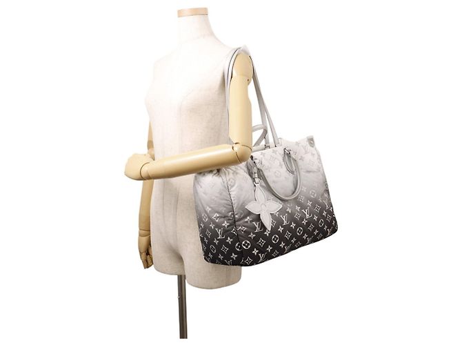 Borsa Tote Louis Vuitton Monogram Nylon - vista 5