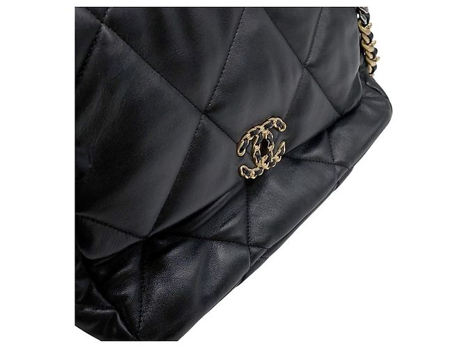 Borsa a tracolla con catena Chanel CHANEL19 Nero - vista 8