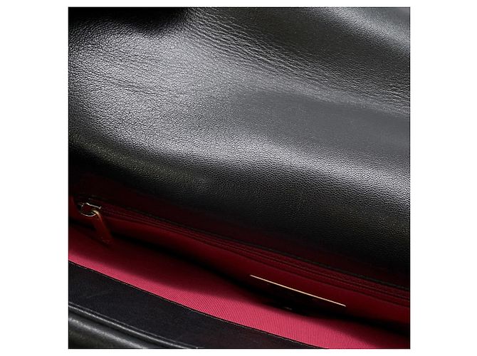 Borsa a tracolla con catena Chanel CHANEL19 Nero - vista 9