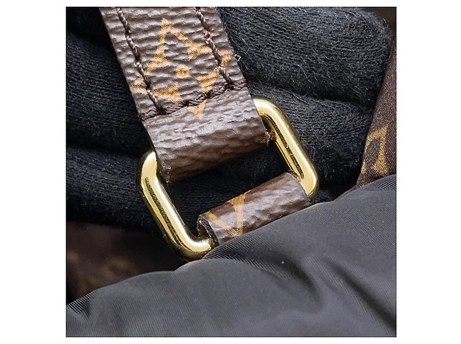 Onthego Borsa Tote Louis Vuitton Monogram Nero - vista 11