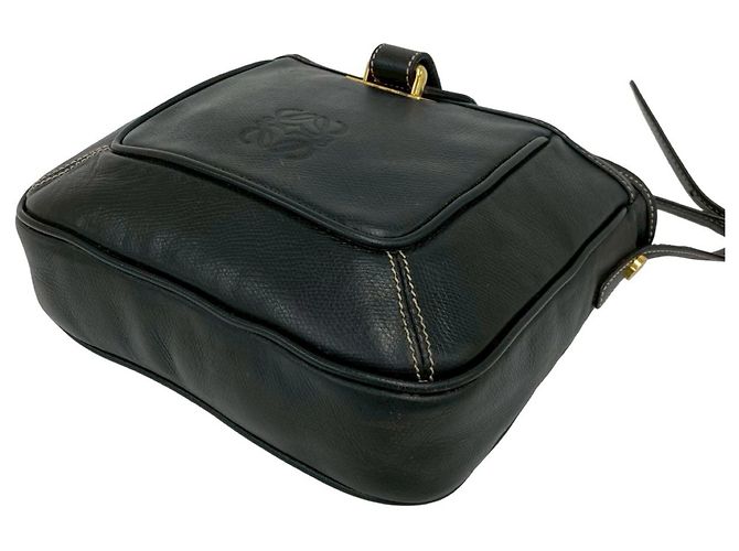 Borsa a tracolla in pelle con logo Anagram in rilievo Loewe Nero - vista 8