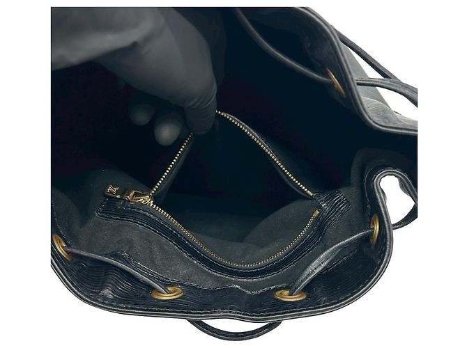 Noe Borsa Louis Vuitton Vintage Petit Noé in pelle Epi Nero - vista 10
