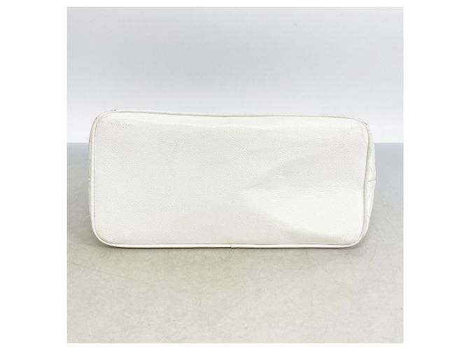 Timeless Bolsa Tote Chanel em couro de bezerro de grão branco - vista 3