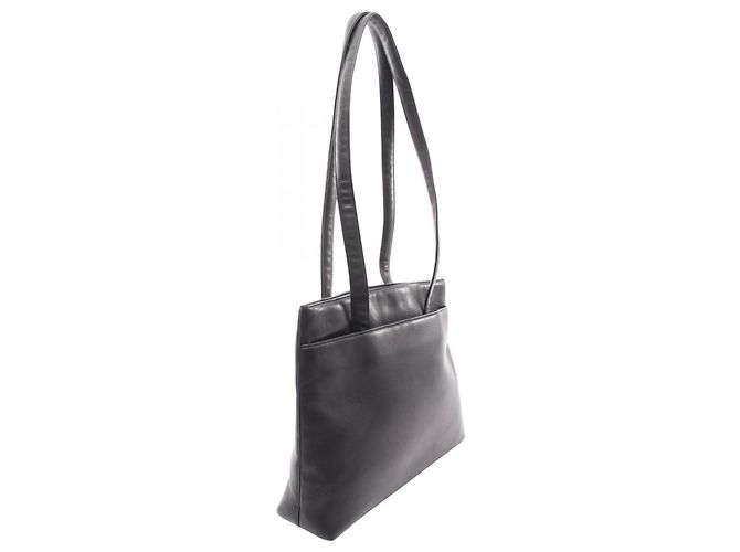 Borsa a tracolla Chanel in agnello nero - vista 2