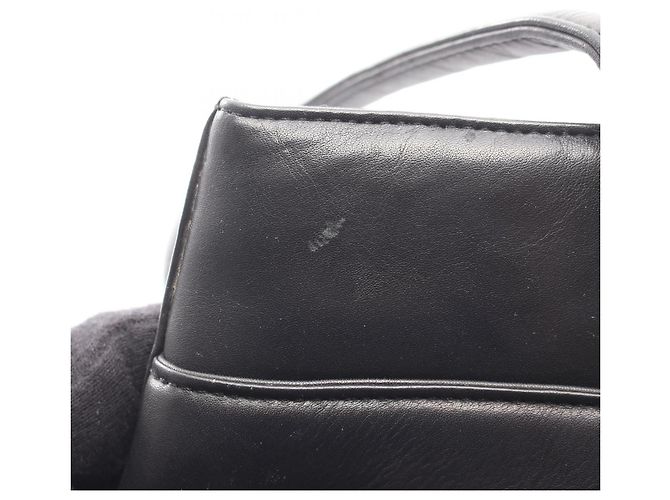 Borsa a tracolla Chanel in agnello nero - vista 8