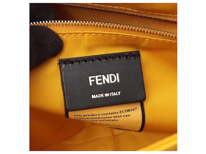 Borsa Messenger Baguette Fendi in Nylon e Pelle Gialla Giallo - vista 4