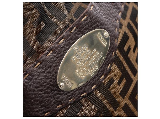 Borsa a Spalla Fendi Selleria Zucca Marrone - vista 8