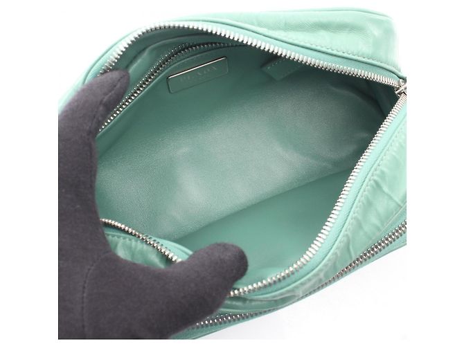 Prada Triangle Plate Schultertasche Grün - Ansicht 3
