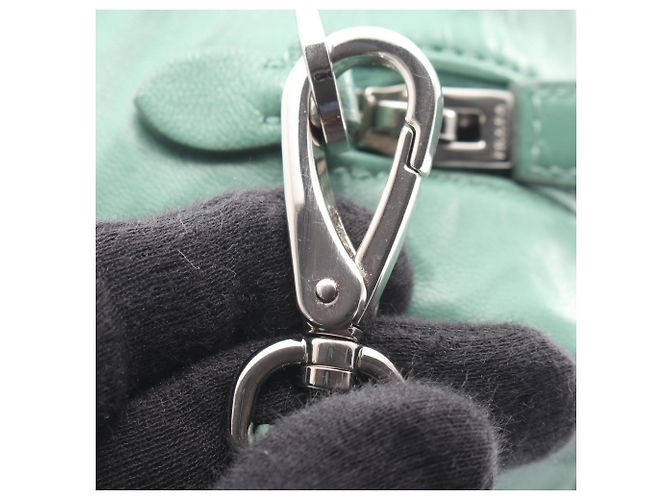 Prada Triangle Plate Schultertasche Grün - Ansicht 9