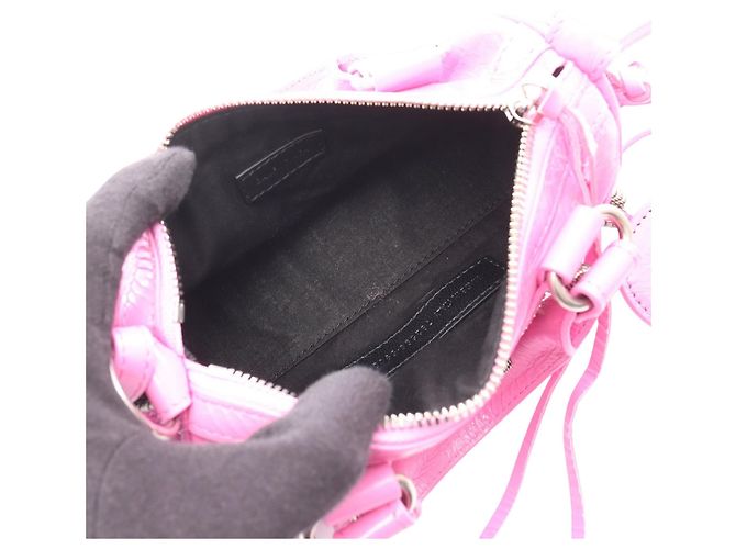 Borsa Balenciaga Nano Le Cagole in agnello rosa - vista 3