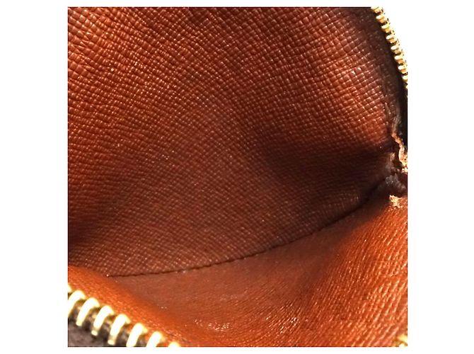 Louis Vuitton Monedero Round Monogram Marrón Castaño - vista 3