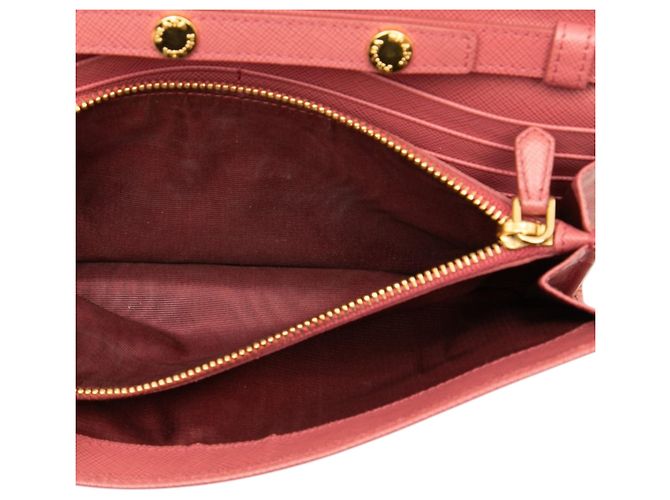 Cartera con cadena en Saffiano rosa de Prada - vista 4