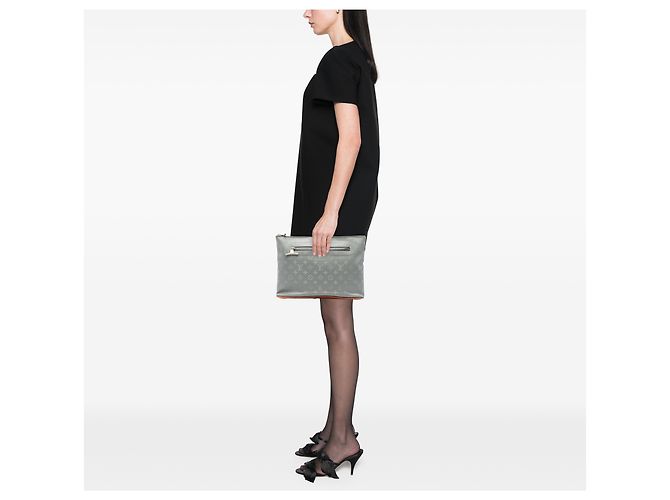 Pochette Cosmos Monogram Titanium Grigio Louis Vuitton Marrone - vista 6
