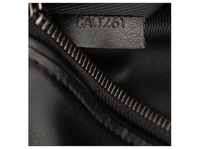 Louis Vuitton Borsa a tracolla Discovery Bumbag PM Monogram Eclipse nero - vista 6