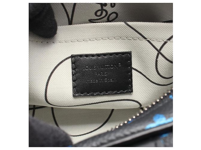 Borsa a tracolla Louis Vuitton Trocadero Wearable Wallet Nero Multicolore - vista 4