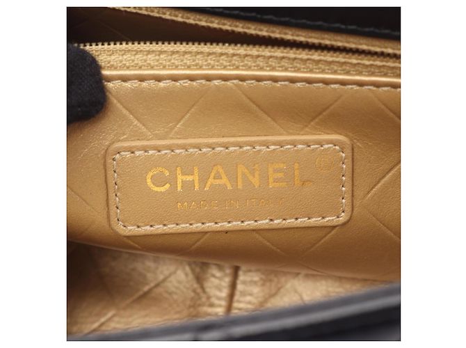 Borsa a tracolla Chanel in pelle di agnello trapuntata Nero - vista 4