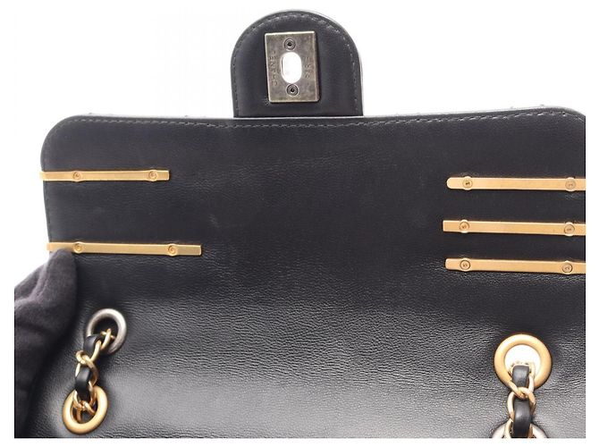 Borsa a tracolla Chanel in pelle di agnello trapuntata Nero - vista 7