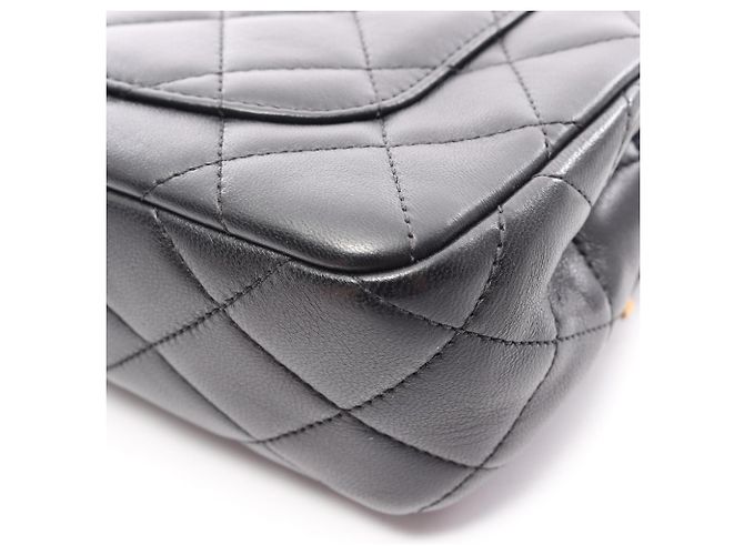 Borsa a tracolla Chanel in pelle di agnello trapuntata Nero - vista 9