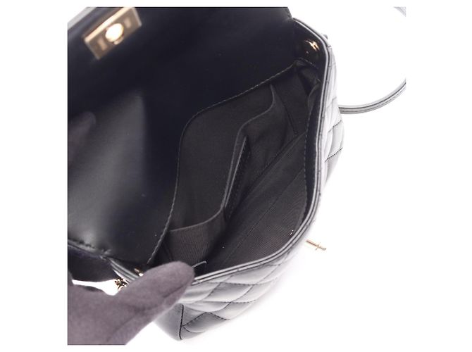 Borsa a tracolla Chanel Matelassé in pelle di agnello nera Nero - vista 3