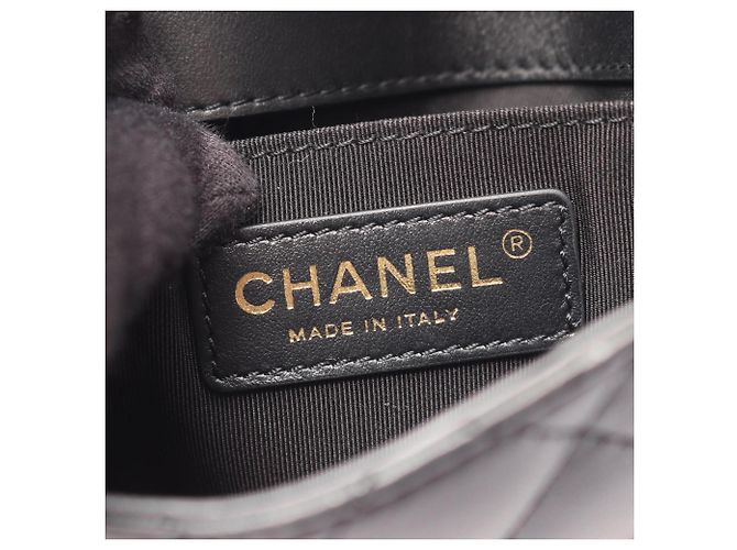Borsa a tracolla Chanel Matelassé in pelle di agnello nera Nero - vista 5