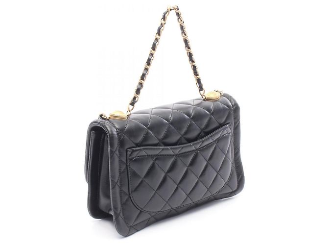 Sac à bandoulière Chanel Matelassé en agneau noir - vue 2