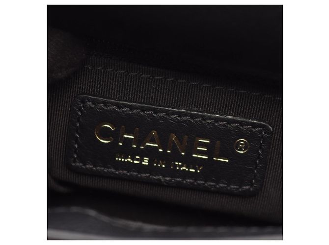 Borsa a tracolla Chanel Matelassé Small Flap Nero - vista 4