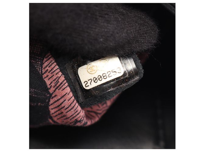 Borsa a tracolla Chanel Matelassé in pelle nera Nero - vista 5