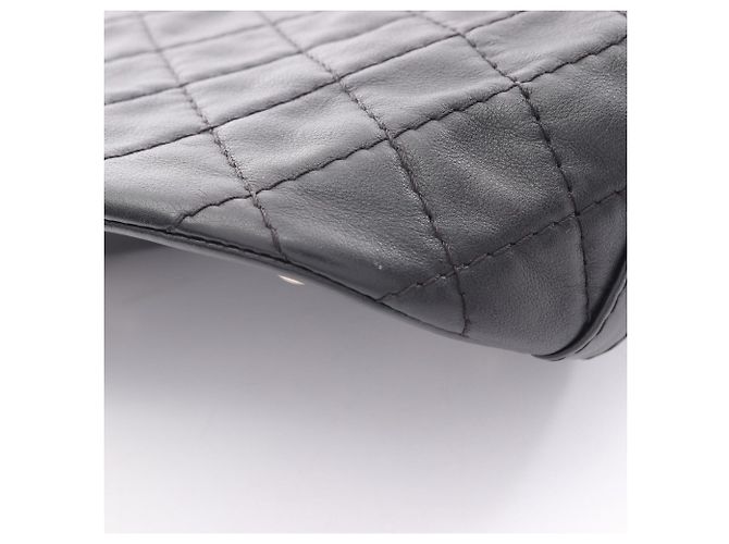 Borsa a tracolla Chanel Matelassé in pelle nera Nero - vista 9