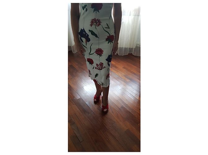Gianfranco Ferré Weißes Sommerkleid mit Blumenmuster Rot Mehrfarben - Ansicht 6