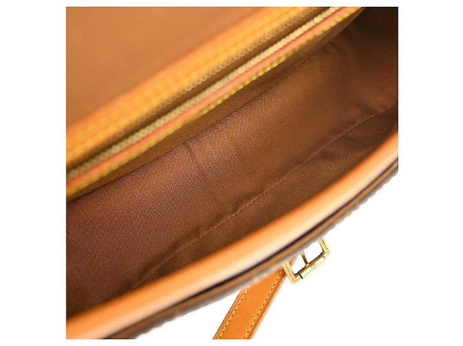 Louis Vuitton Sologne Monogram Canvas - view 3