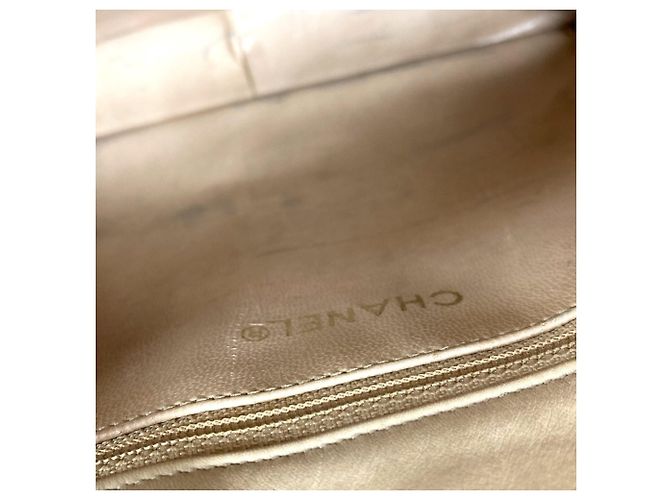 CHANEL Vintage Matelassé gesteppte Leder Tote Bag Beige - Ansicht 12