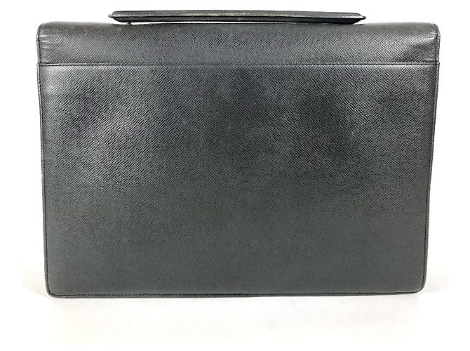 Valigetta Louis Vuitton Taiga Angara Nero Grigio - vista 2