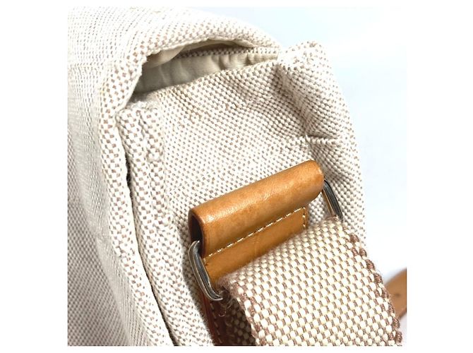 Hermès Sac à bandoulière en coton et cuir beige Hermes - vue 13