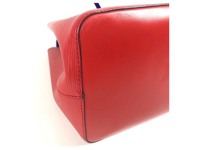 Borsa a secchiello Louis Vuitton Epi NeoNoe Bicolor Rosso Blu - vista 7