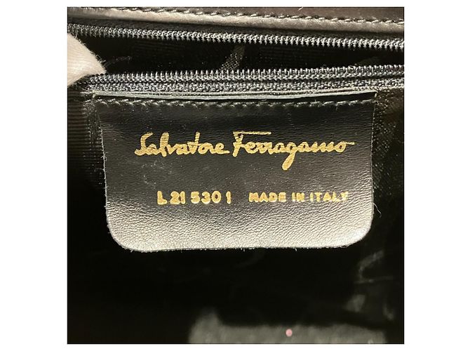 Borsa a mano in pelle nera Salvatore Ferragamo con nastro Vara - vista 4