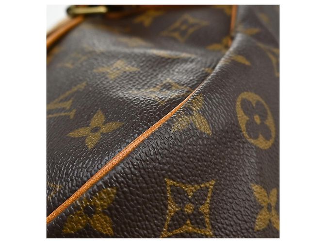 Louis Vuitton Saumur Monogram Canvas 35 - vue 6