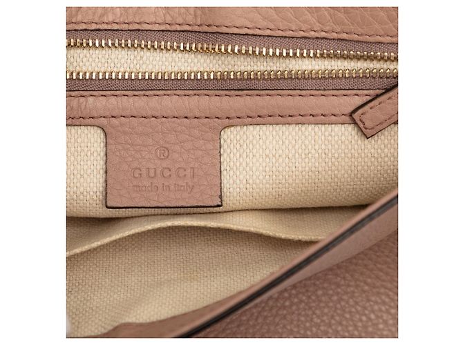 Borsa a tracolla in pelle rosa Gucci Soho - vista 5