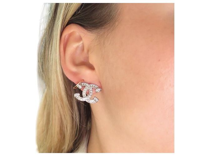 NUOVI ORECCHINI CHANEL LOGO CC & STRASS METAL NEW SILVER Argento - vista 9