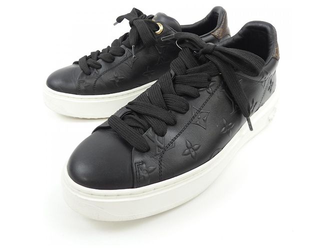 Sneakers Louis Vuitton Time Out Line Nero - vista 3