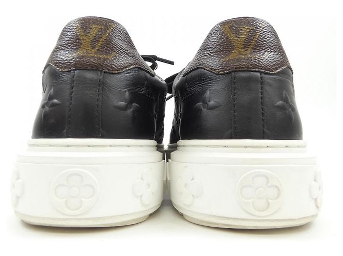 Sneakers Louis Vuitton Time Out Line Nero - vista 5