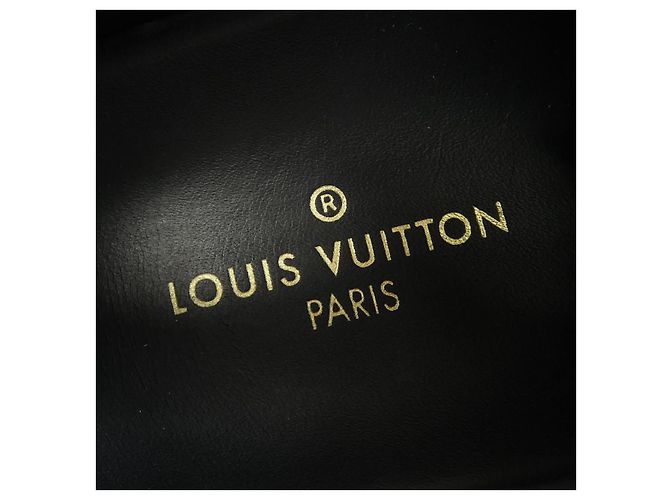 Sneakers Louis Vuitton Time Out Line Nero - vista 6