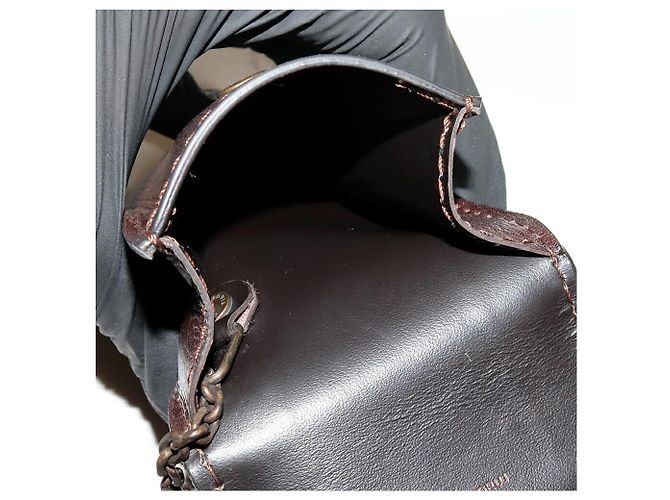 Louis Vuitton Llavero Badge Yuta Key Pouch - vista 4