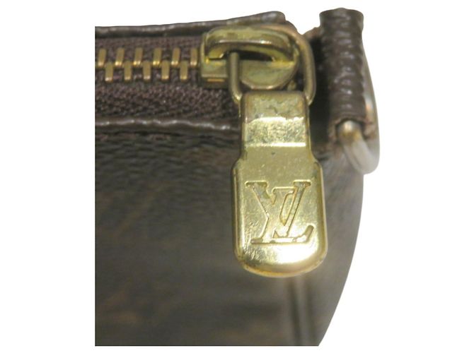 Louis Vuitton Pochette Accessoires Monogram Canvas Marrone - vista 7
